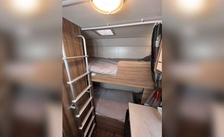 Shirley – The Perfect Family Motorhome