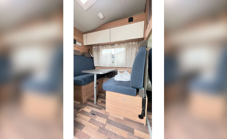 ITA CAMPER – Attic camper - 6 places