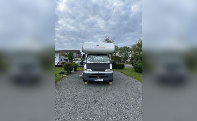 5-persoons Fiat Ducato (CI Carioca 10) uit 2002