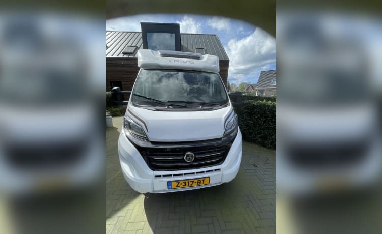 Etrusco (hymer) T 7400 SB 4 persoonscamper