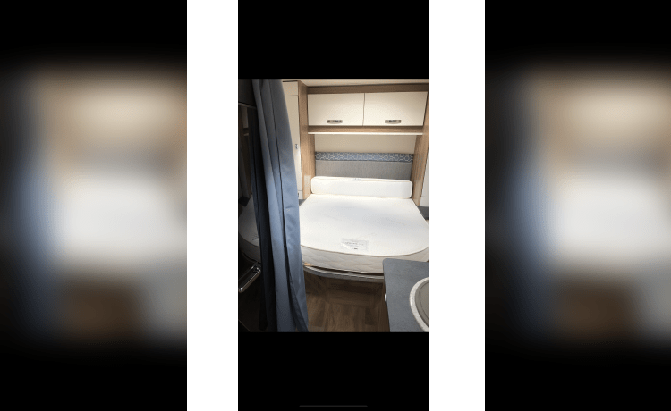 Blue – 4 berth Fiat semi-integrated from 2019