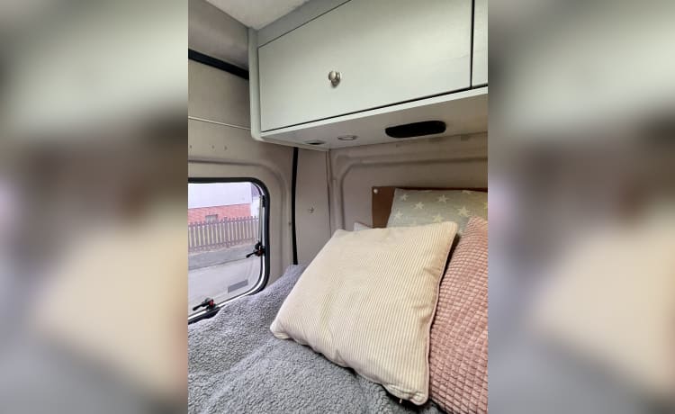 GINNY – GINny - kompakter autarker 6m Camper für 2 Personen