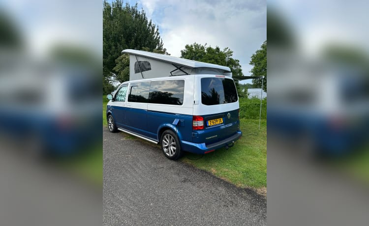 Beautiful Volkswagen T5 camper. 180 hp