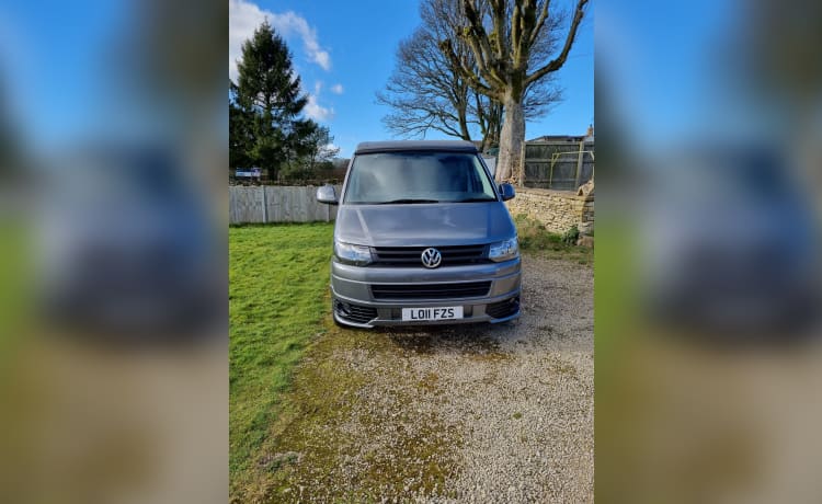 4-persoons Volkswagen campervan uit 2011