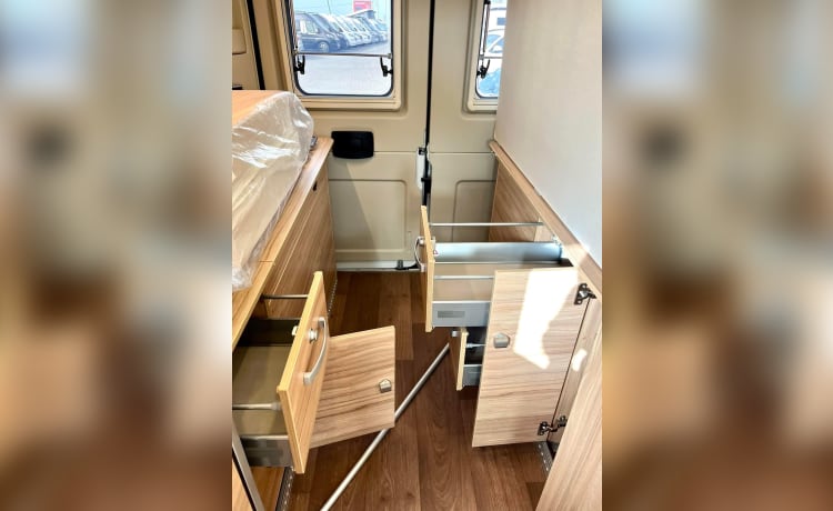 Noah's Camper – VAN HYMER di Noah's Camper