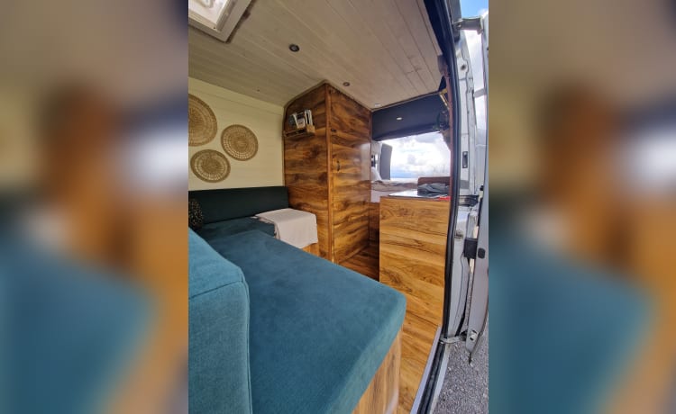 Neave – 3 berth Peugeot campervan from 2014