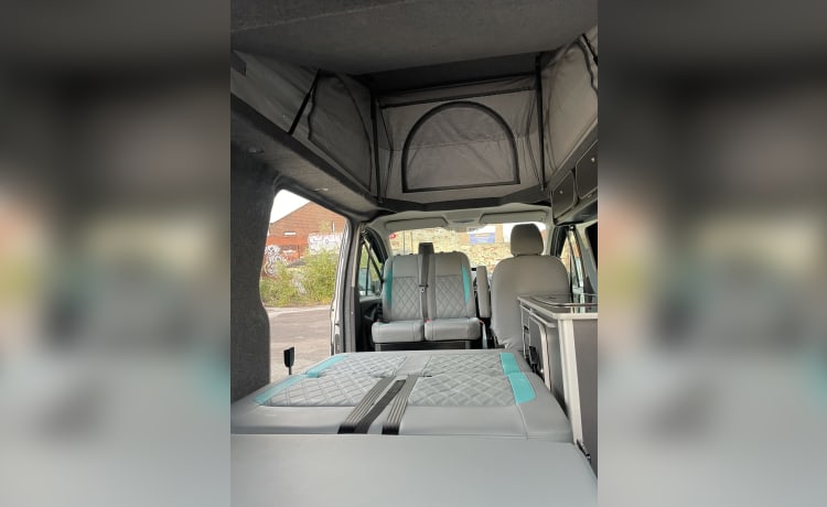 The Fun Bus – 4 berth Ford Transit campervan with Pop-Top