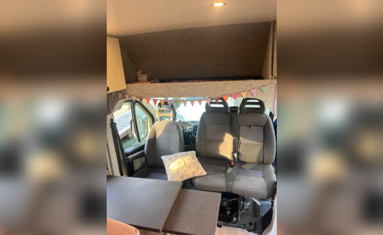 Blue'ie – Complete luxe gezins camper Peugeot Boxer