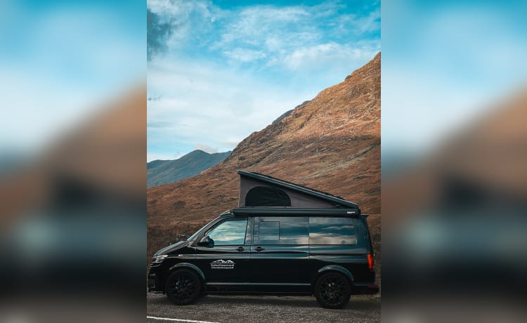 Black Beauty – Luxury auto 4 berth Volkswagen T6.1 campervan