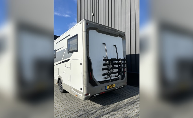 Mobilvetta Krosser 86 – Moiblvetta Krosser 86 - jusqu'à 6 personnes - Automatique - Semi Intégral - Camping-car