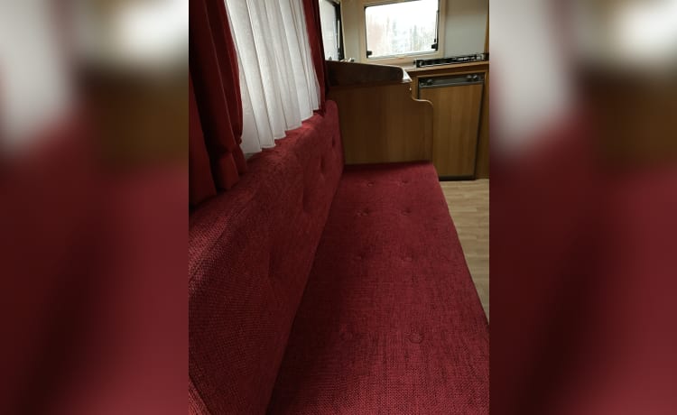 Cozy spacious family camper (5p)