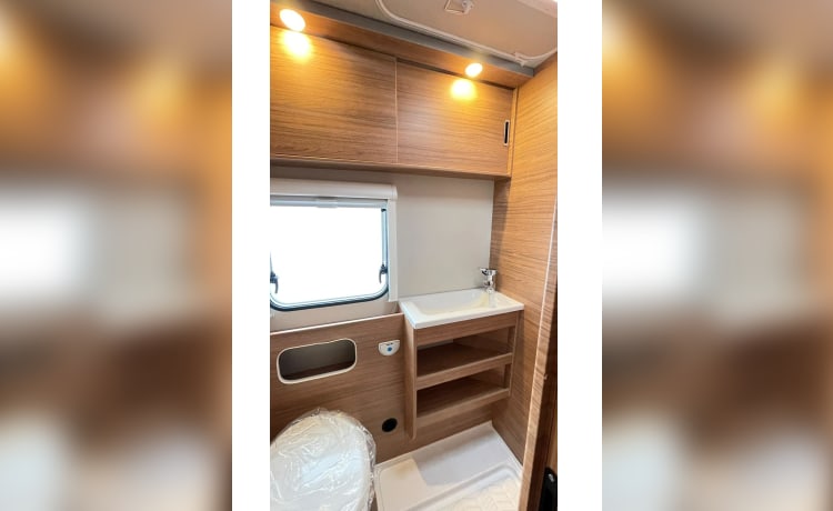 ITA CAMPER – Attic camper - 6 places