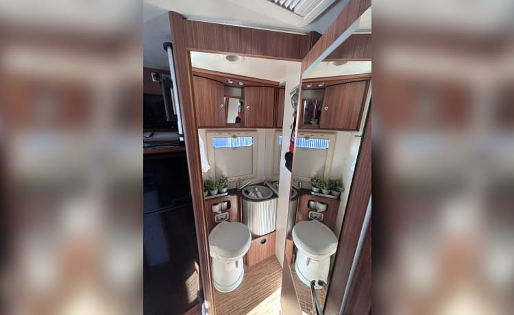 Captain Harold  – Fiat Adria Motorhome ready to go 