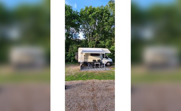 Nice family camper, with bunk bed, Fiat Ducato 230 alcove from 1999