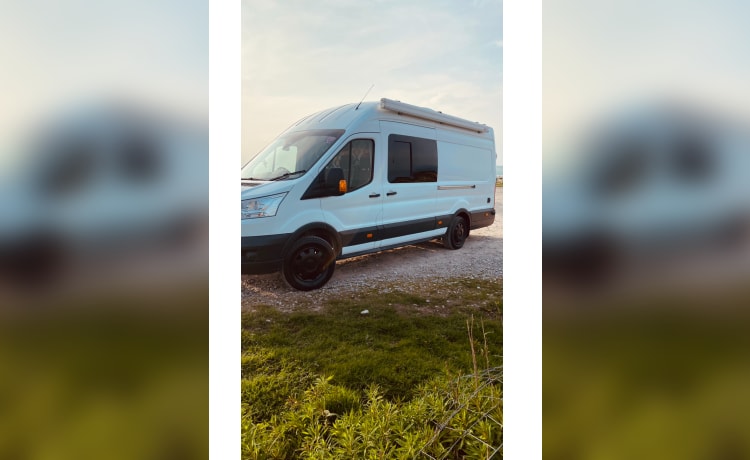 Betty Too – 2 berth Transit from 2015