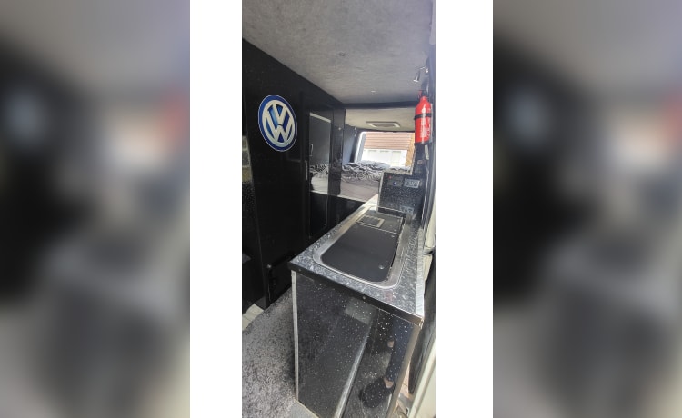 Beatrice – Volkswagen Campervan Off Grid con 2 posti letto