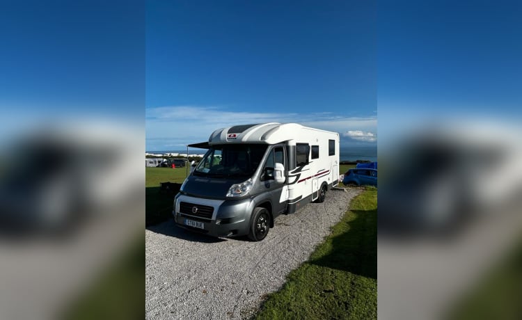 Captain Harold  – Fiat Adria Motorhome ready to go 