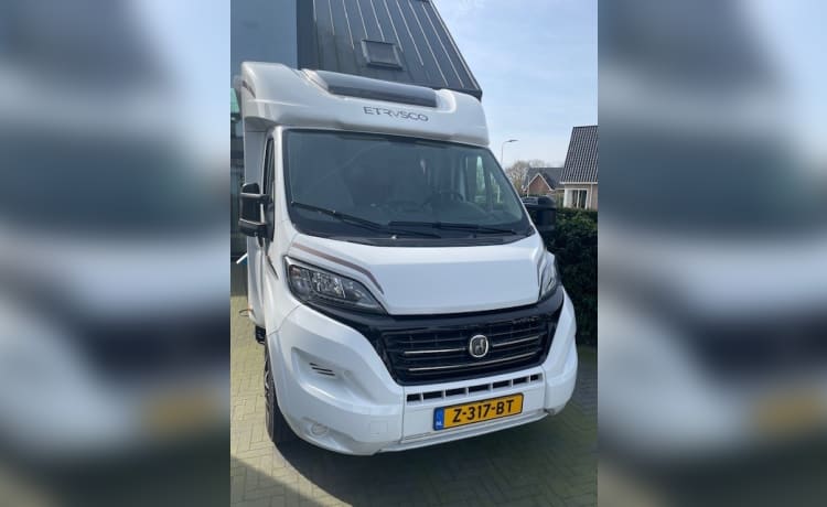 Etrusco (hymer) T 7400 SB 4 persoonscamper