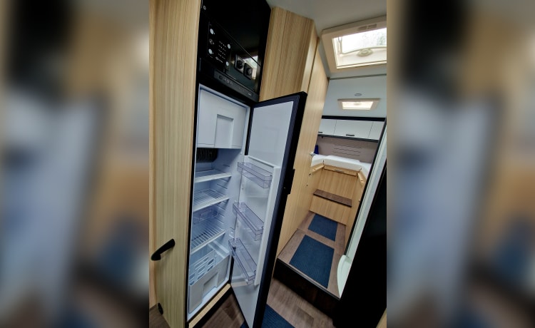 A75 SL – Camper SunLiving A75 SL Alkoven #Familievakantie