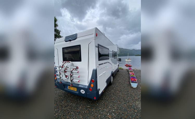 Mario – Ontdek Schotland comfortabel: huur "Mario" de camper!