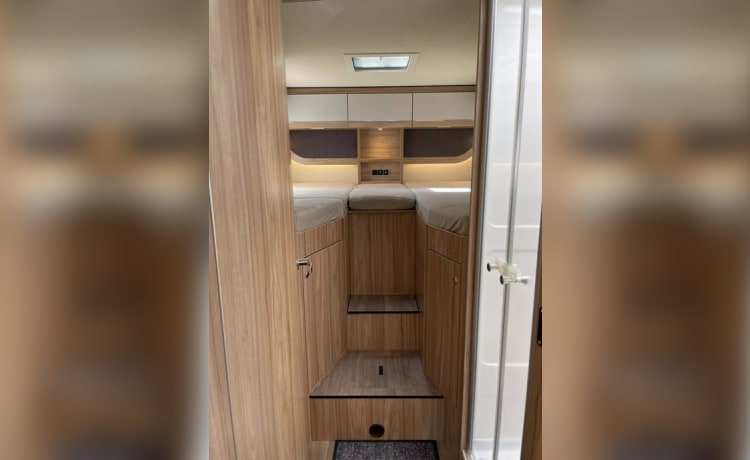 4p Hymer integrated from 2023