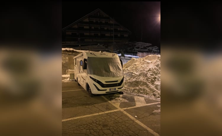 McOscar – Motorhome di Oscar e Giulia NUOVO e spazioso.