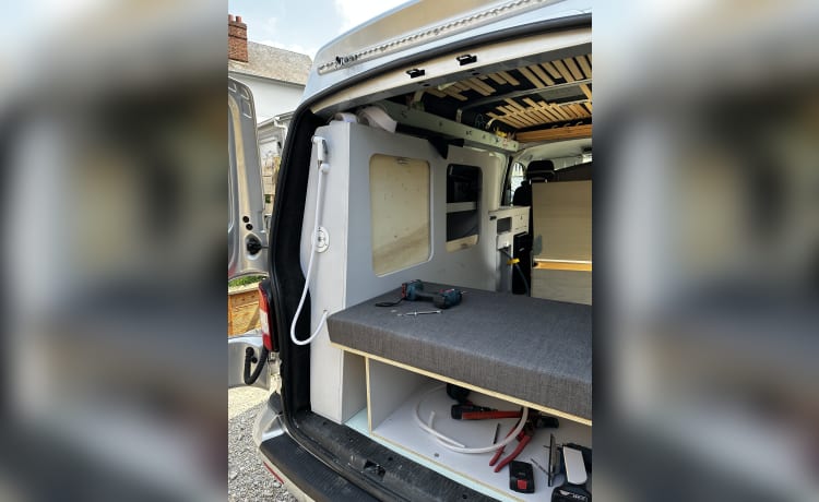 Van et services – T5 Camper ausgestattet mit 4motion und angehoben