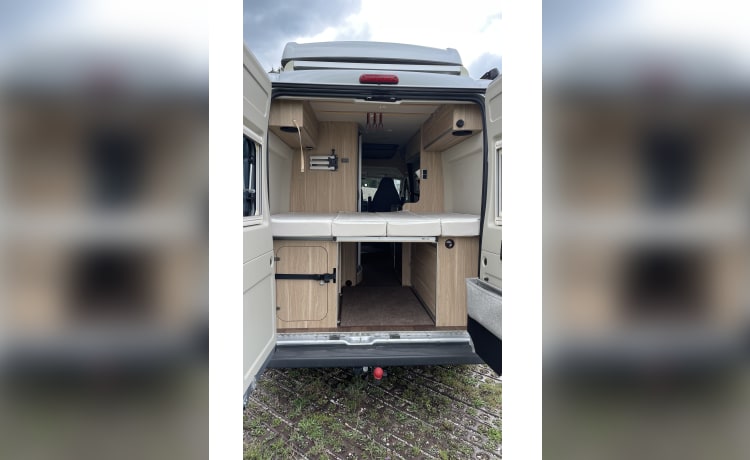 Mounty – Mountaineer Camper