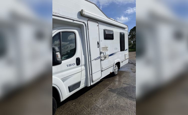 Ballymoney – Peugeot Boxer 2007 4 berth