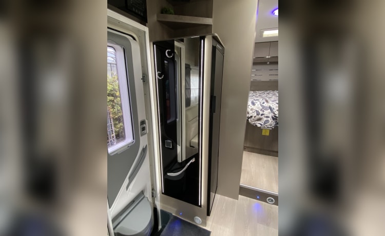 4p Chausson semi-integrated from 2020