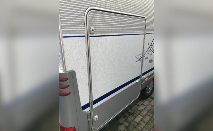 la Bella Avventuro – Fiat Ducato Dethleffs Algorge family camper from 2001