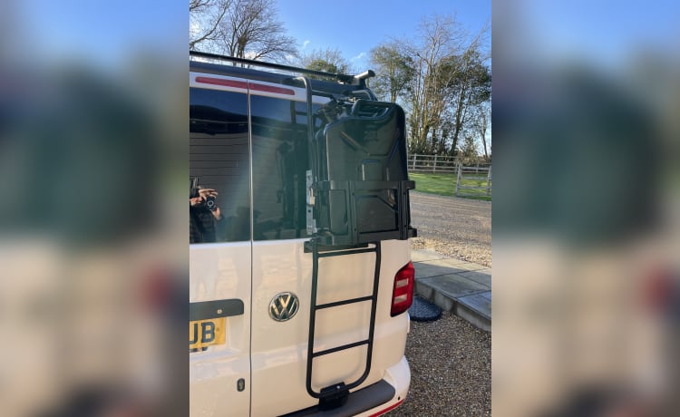 4 berth Volkswagen campervan from 2017