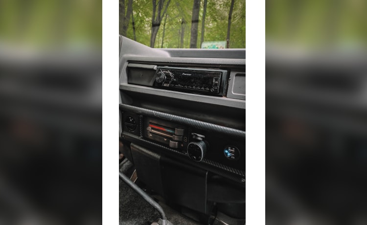 Jacky – Old-School-Ford Transit von 1989