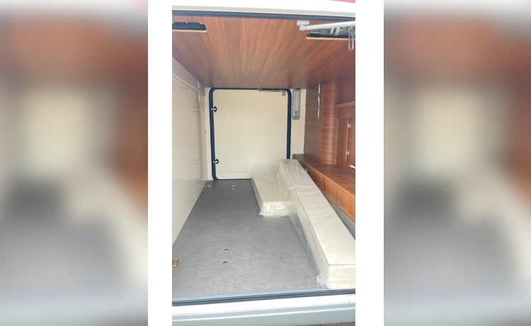 ITA CAMPER – Attic camper - 6 places