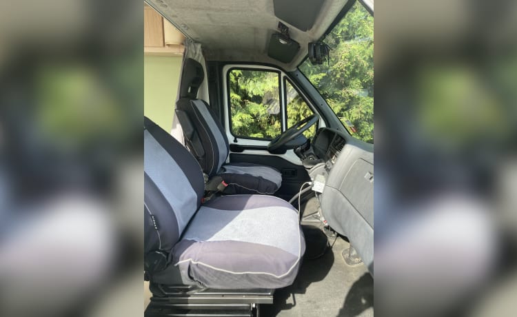 Moes – Fiat Ducato uit '98 voor twee personen