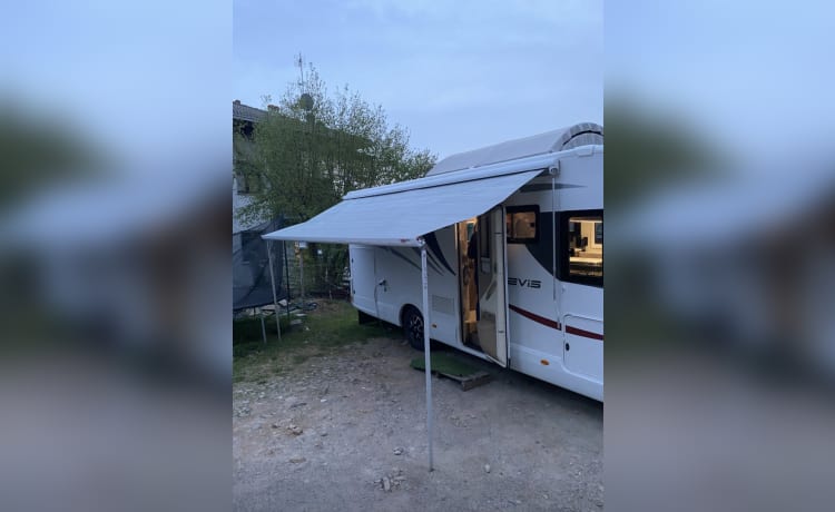 McOscar – Le camping-car de Giulia NEUF et spacieux 