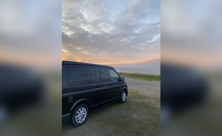 VW T6.1 Wohnmobil mit 4 Schlafplätzen 