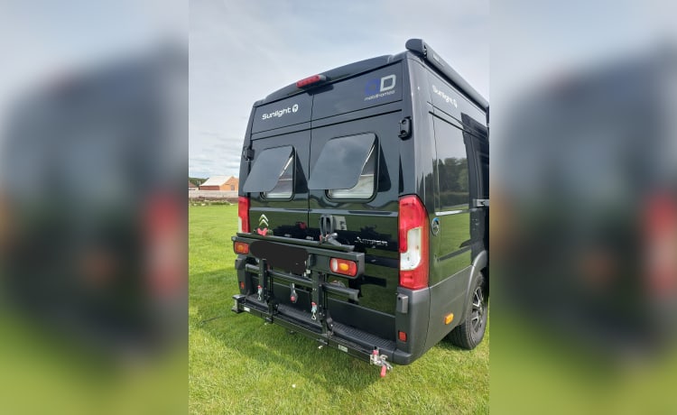 CliffDC – 2pers. Citroën Campervan uit 2024