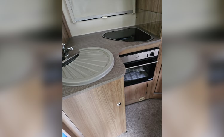 4 berth Bailey semi-integrated from 2017