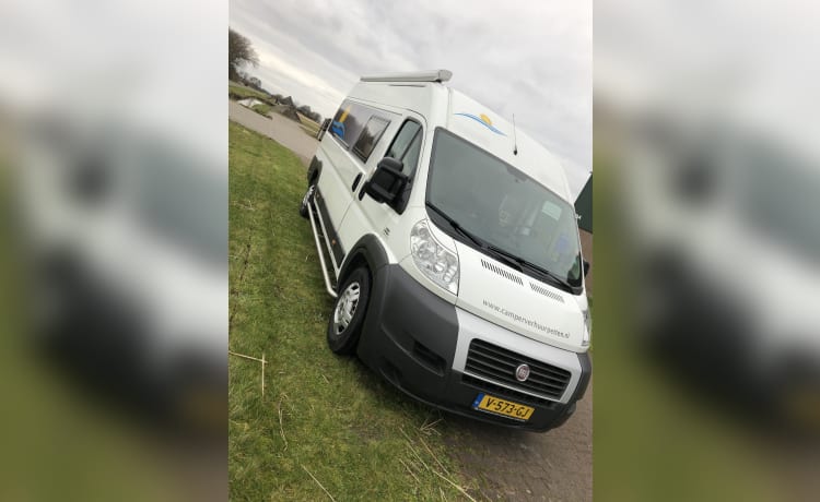 2p Fiat bus uit 2013 geweldige camper met lengtebedden