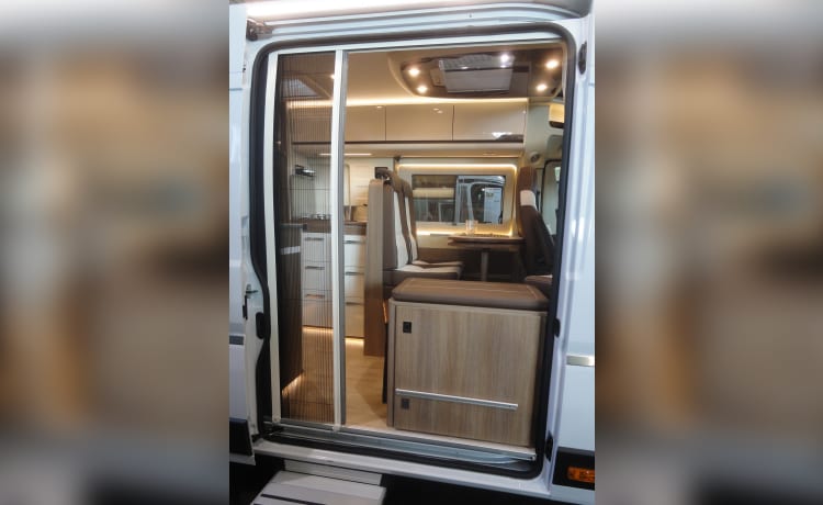 NIEUW! – Camper limited luxury edition - exceptional model