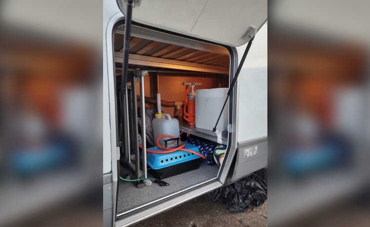 Start nu je avontuur! – 4p Hymer | Off-the-grid mogelijk!