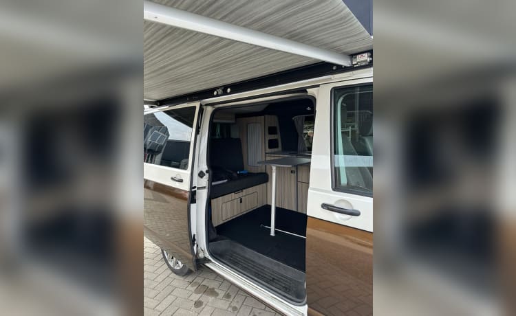 Rinus – Camping-car automatique Volkswagen t5 150 cv 4p