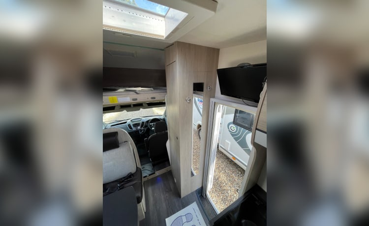 AE19BLX – Chausson Bristol mit 6 Schlafplätzen