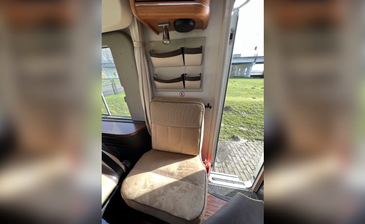 Guapo – Fantastische luxe camper Hymer B694SL