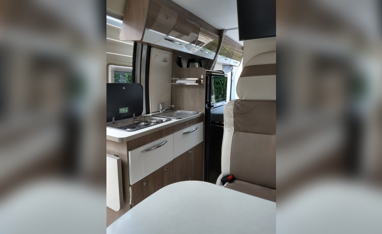 Ideal Bus Camper (2p) dal 2016 (Pilote/Bavaria)