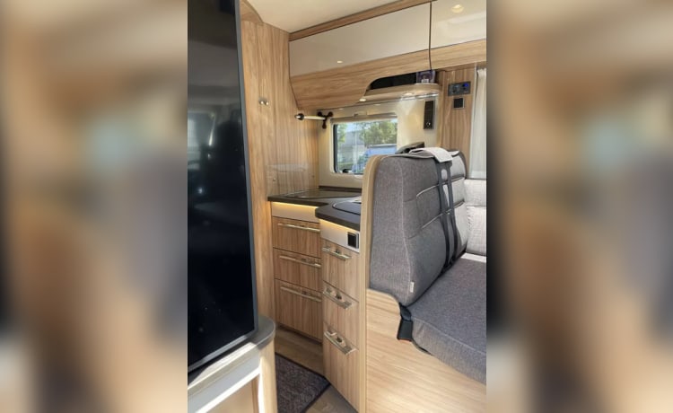 4p Hymer integrated from 2023
