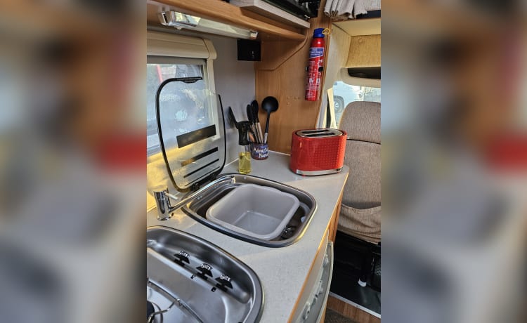 BEATRICE – 6 berth Auto-Sleepers campervan from 2010