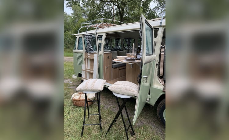 Minty – Volkswagen T2 campervan uit 1993