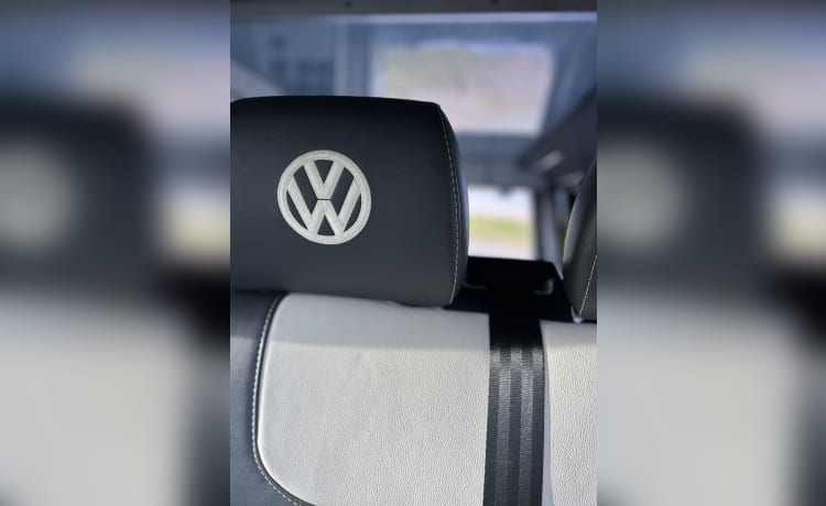 VW T6.1 Wohnmobil mit 4 Schlafplätzen 